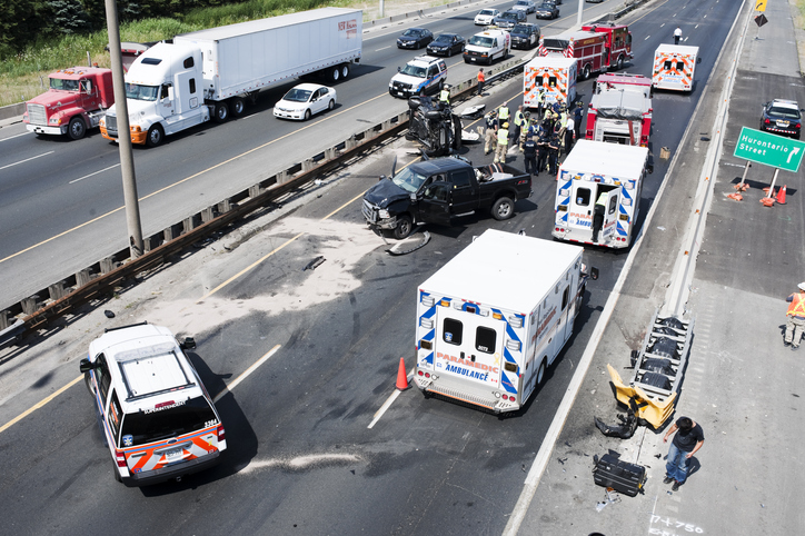Verkehrsunfall, Autos, Feuerwehr, Polizei, Rettungsdienst