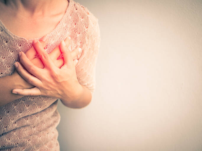 Angina pectoris: Was ist das und was sind die Symptome der stabilen bzw. instabilen Form von Brustschmerzen?