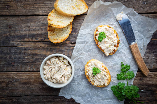 Unkonventioneller Fischaufstrich schnell und lecker? Wie macht man ein gesundes Rezept?