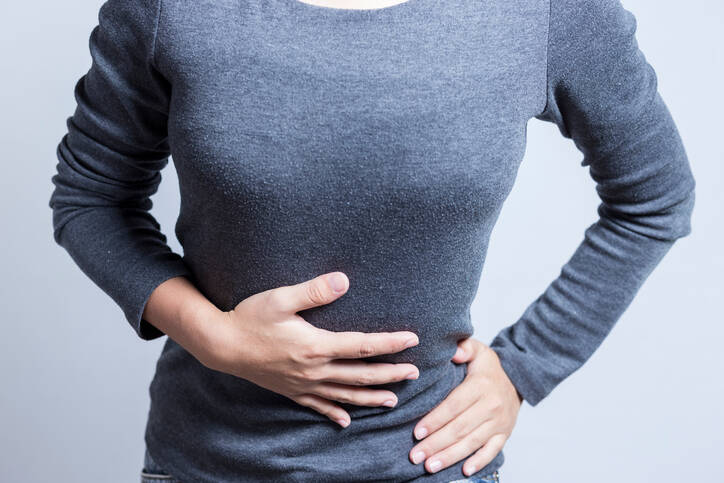 Bauch- und Magenschmerzen nach dem Essen – was sind die Ursachen?