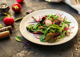Gesunder Mangold-Rettich-Salat - ein einfaches und gesundes Rezept