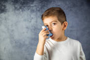 Asthma bronchiale: Was ist Asthma, warum tritt ein Anfall auf und was hilft?