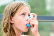 Wie man Asthma in den Griff bekommt und es lindert: in fünf Punkten