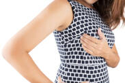 Knoten in der Brust: Bedeutung einer schmerzhaften Schwellung