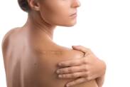 Narben auf der Haut: Wie entstehen sie + welche Behandlungsmöglichkeiten gibt es?