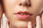 Rissige Lippen: Warum sind meine Lippen trocken und rissig?